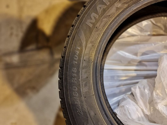 225/60 R18 104T Marshal