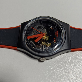 Часы Swatch