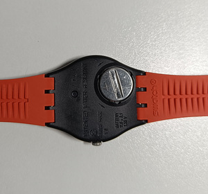 Часы Swatch (2 фото из 3)