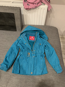 Продам куртку. (2 фото из 2)