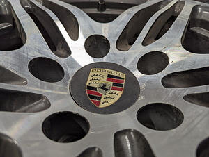 Porsche veljed koos rehvidega (2 foto / 5)
