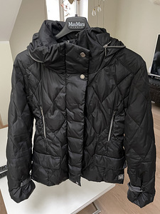 Пуховик maxMara (1 фото из 3)