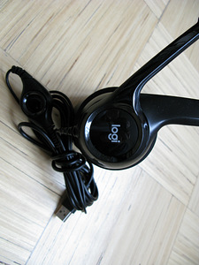 Logi, must - Peakomplekt mikrofoniga USB. (2 foto / 5)