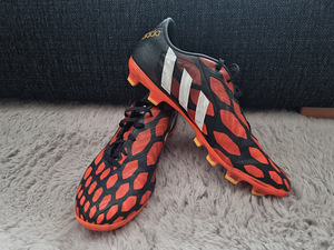 Ботинки Adidas predator (1 фото из 5)