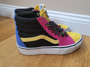 Vans обувь (2 фото из 3)
