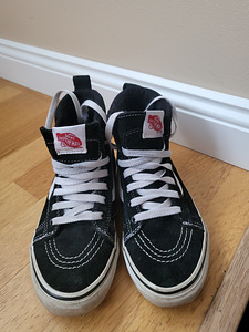'VANS' jalatsid (1 foto / 3)