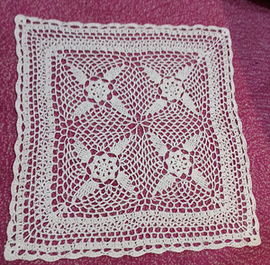Kootud salvrätik 39x39 cm. (1 foto / 2)