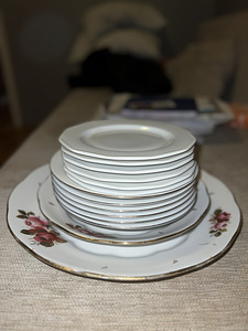 Nõude komplekt (1 foto / 6)