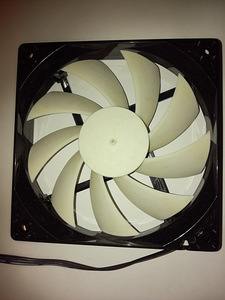 Nzxt tuuletin 120mm (1 valokuva sivusta 1)