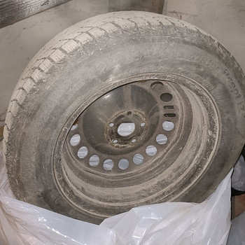Hankook talverehvid (winter I*Cept IZ2) 30 EUR rehv!!!