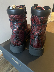 Ботинки женские TJ Colletion (2 фото из 3)