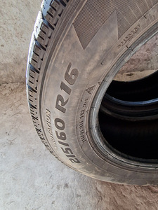 Rehvid 215/60 R16 (1 foto / 4)