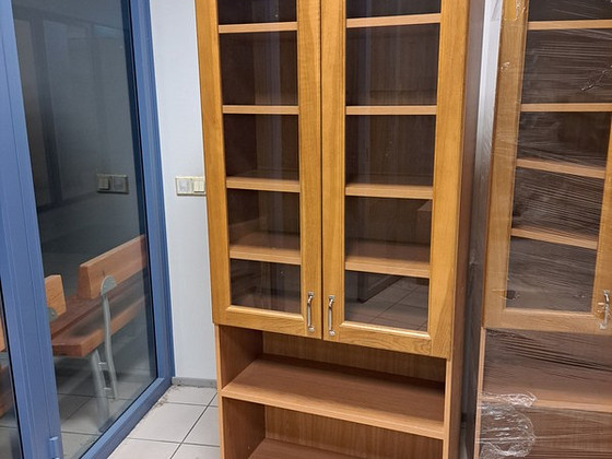 Продается шкаф с комодом
