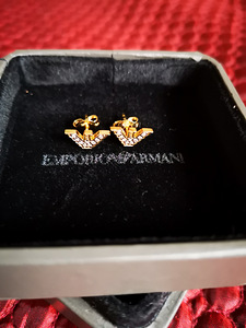 Armani kõrvarõngad! (1 фото из 2)