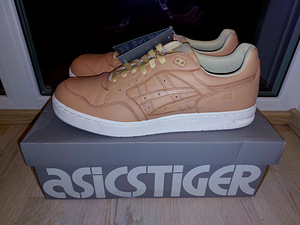 Новые кроссовки ASICS GEL (2 фото из 5)