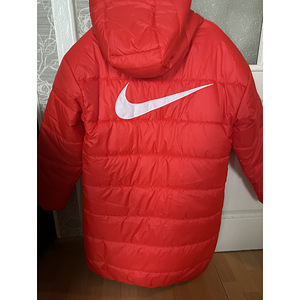 Зимняя куртка Nike, новая (2 фото из 3)