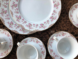 NORITAKE Rose China RI02 Япония винтажный набор (5 фото из 7)