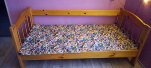 Детские кровати 2 шт (3 фото из 3)