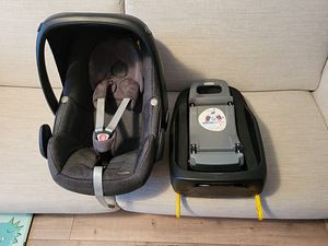 Maxi cosi Familyfix (1 фото из 4)