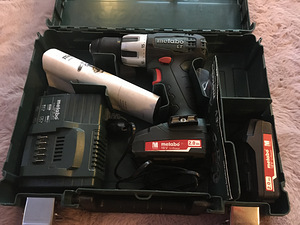 Аккумуляторная дрель-шуруповерт metabo SB18LT (1 фото из 6)