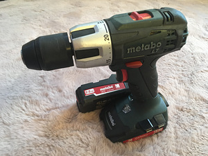 Аккумуляторная дрель-шуруповерт metabo SB18LT (2 фото из 6)