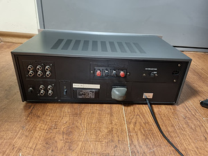 Sanyo DCA-20 Интегрированный стереоусилитель (3 фото из 3)