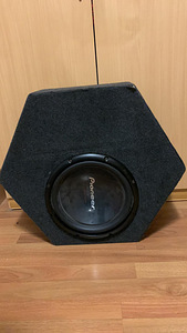 Pioneer TS-W309D4 1400w (1 foto / 1)