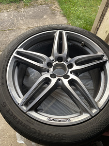 Rehvid velgedel Mercedes-Benz AMG 245/40 R19 ORIGINAL (1 foto / 5)