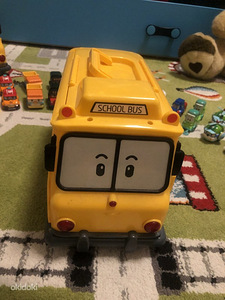 Robocar Poli koolibuss + autod 13 tk (3 foto / 10)