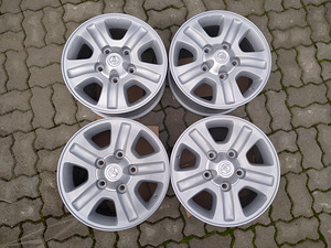 Toyota Land Cruiser 100 200 Tundra R17 valuveljed (1 foto / 3)