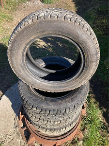 Продам шипованную резину 185/65r15 Falkens (5 фото из 5)
