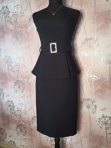 RIVER ISLAND pidulik kokteilikleit (1 foto / 4)