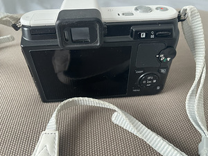 Fotokaamera (2 foto / 6)