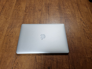 Macbook Pro Retina 15 Late 2013 i7,16 GB,512SSD (2 foto / 3)