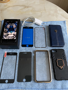 iPhone 7 Jet Black 128GB (4 foto / 8)