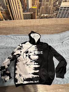 Müüa dressipluus/hoodie (2 foto / 2)
