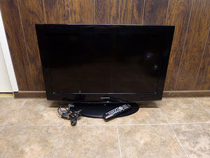 Teler Samsung LE-32C457 + Pult + Juhe (2 foto / 6)