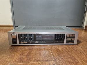 JVC R-K200 Digital Synthesizer Receiver (1 foto / 3)
