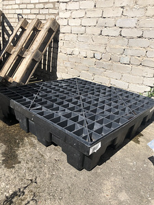 IBC Polüetüleenist Lekketõkestusalus (1 foto / 3)
