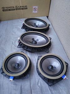 Toyota Land Cruiser 150 OEM kõlarid 86160-60460 86160-60430 (1 foto / 3)