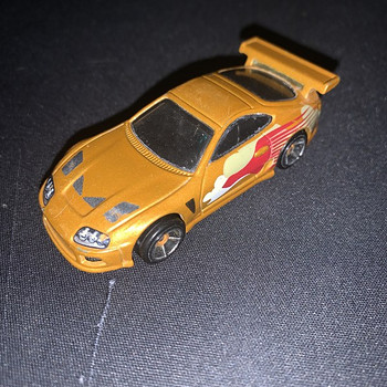 Хот Вилс Toyota Supra 2012 Dorado Rápido Y Furioso