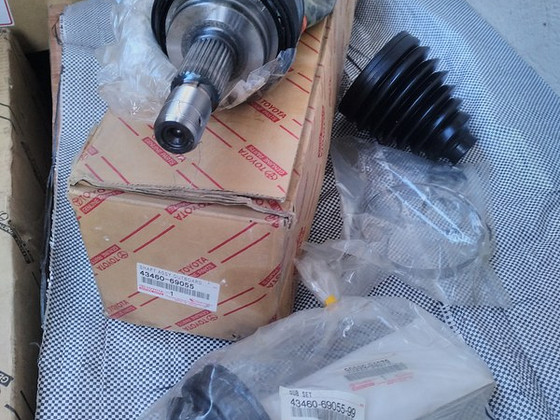 Toyota Land Cruiser 120 4346069205 4346069255 4346069055