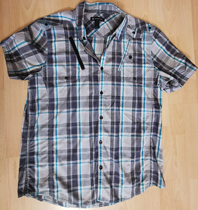 Футболки M, L (3 фото из 10)