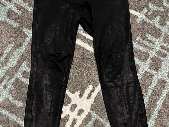 Calvin Klein püksid
