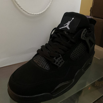 Nike Air Jordan 4 black cat