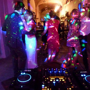 DJ