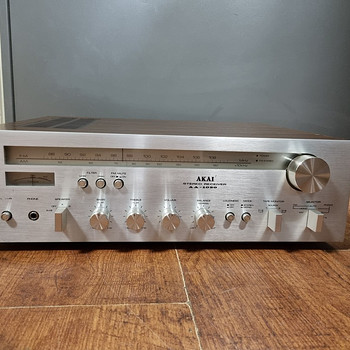 Стереоприемник akai AA-1020 AM/FM