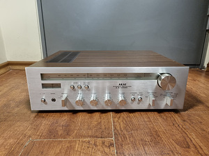 Стереоприемник akai AA-1020 AM/FM (3 фото из 4)