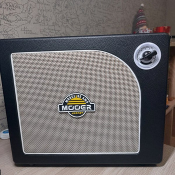 Новый усилитель для электрогитары (Mooer Hornet)