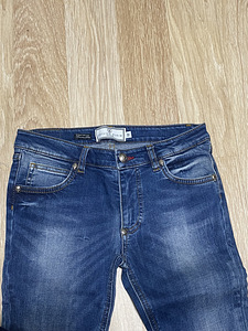 Детские джинсы PHILIPP PLEIN (2 фото из 4)
